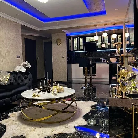 Luxurynight Apartment