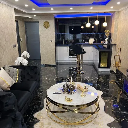 Luxurynight Apartment